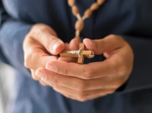Mensagens católicas de conforto: palavras que fortalecem a fé e acalmam o coração